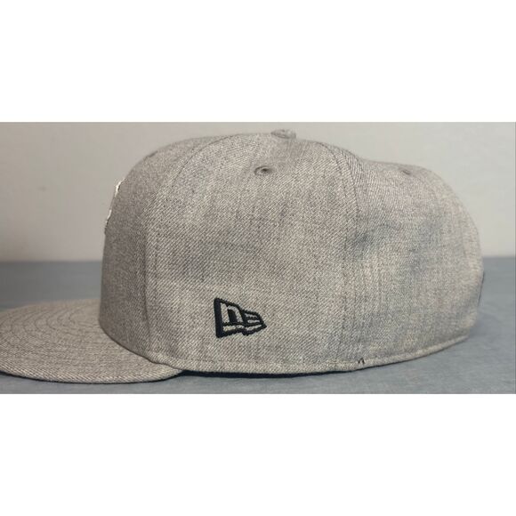 New Era 59Fifty Pittsburgh Penguins NHL Size 8 Light Grey - Picture 3 of 8